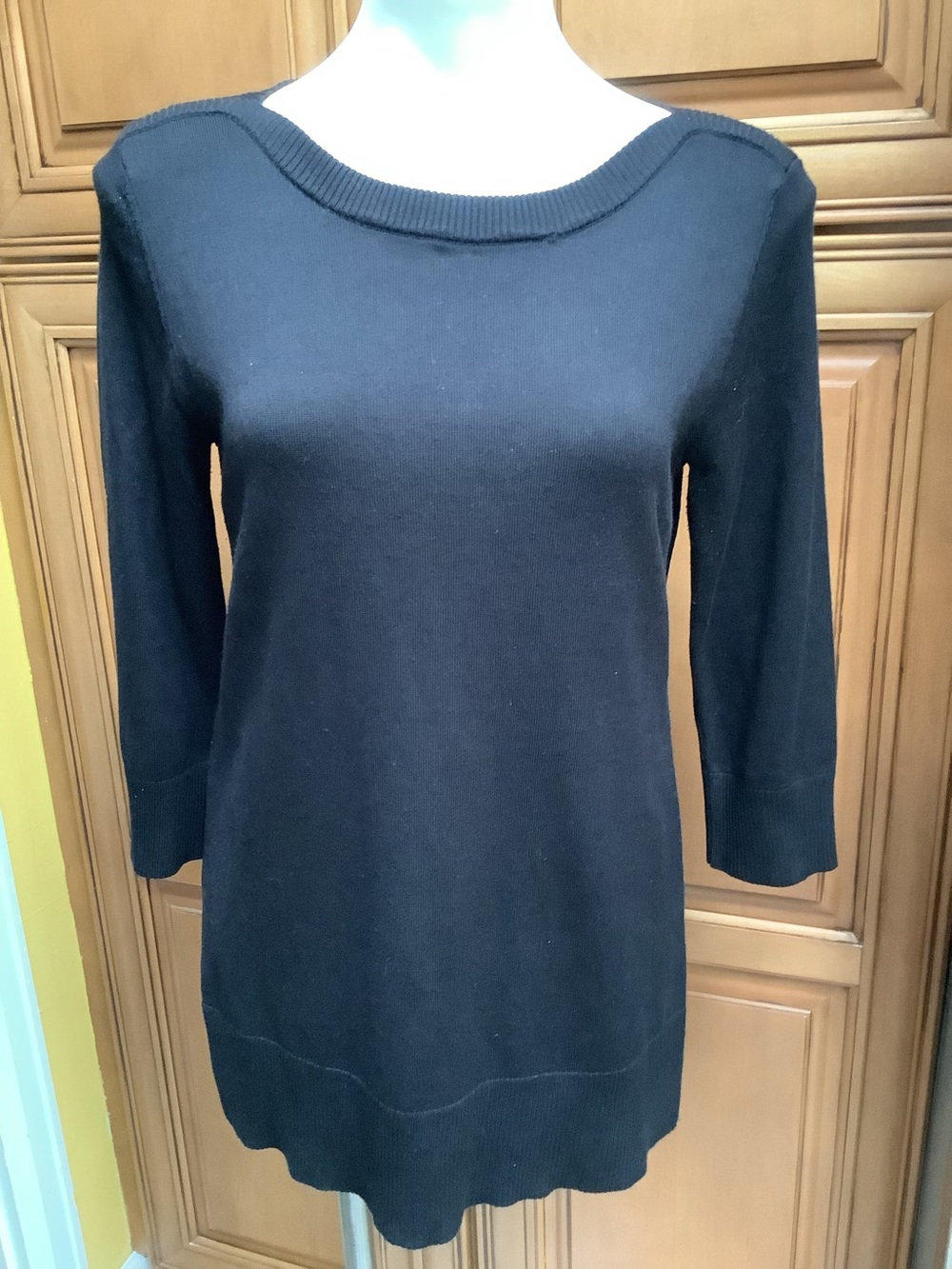CLASSIC BLACK KNIT TUNIC SWEATER